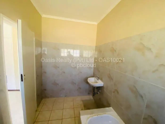 3 Bedroom House to Rent in Mandara, Harare