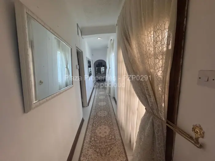 5 Bedroom House for Sale in Helensvale, Harare