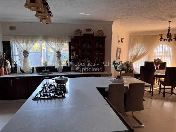5 Bedroom House for Sale in Helensvale, Harare