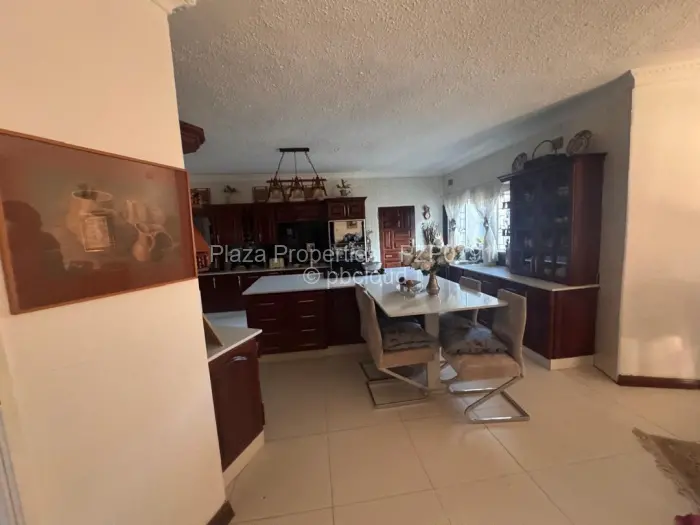 5 Bedroom House for Sale in Helensvale, Harare