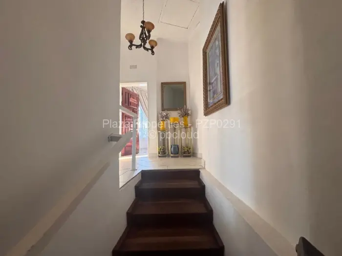 5 Bedroom House for Sale in Helensvale, Harare