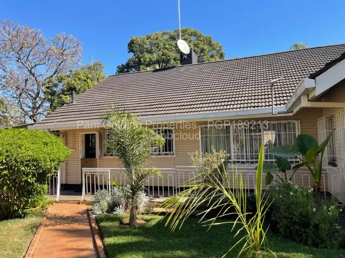 5 Bedroom House to Rent in Alexandra Park