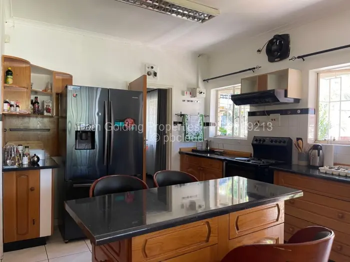 5 Bedroom House to Rent in Alexandra Park