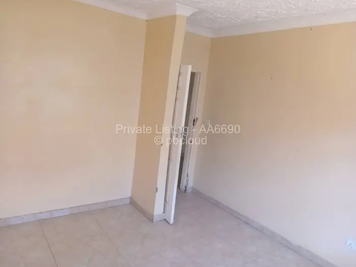 3 Bedroom House for Sale in Ruwa, Ruwa