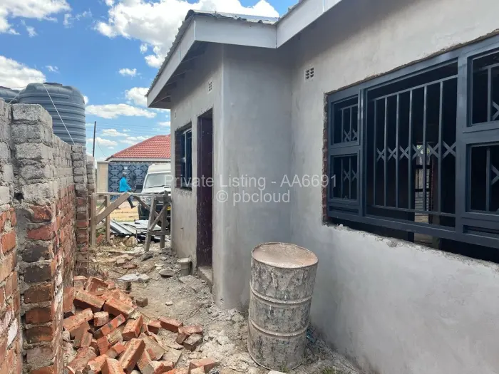 5 Bedroom House for Sale in Damofalls, Damofalls