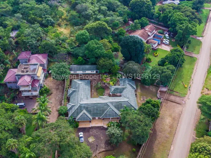6 Bedroom House for Sale in Bluff Hill, Harare