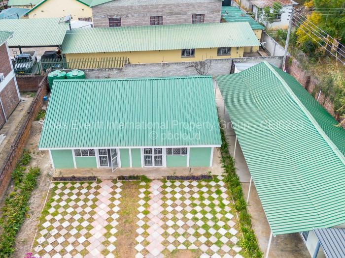 Warehouse/Industrial to Rent in Newlands, Harare