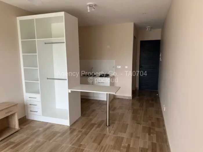 Flat/Apartment to Rent in Borrowdale, Harare