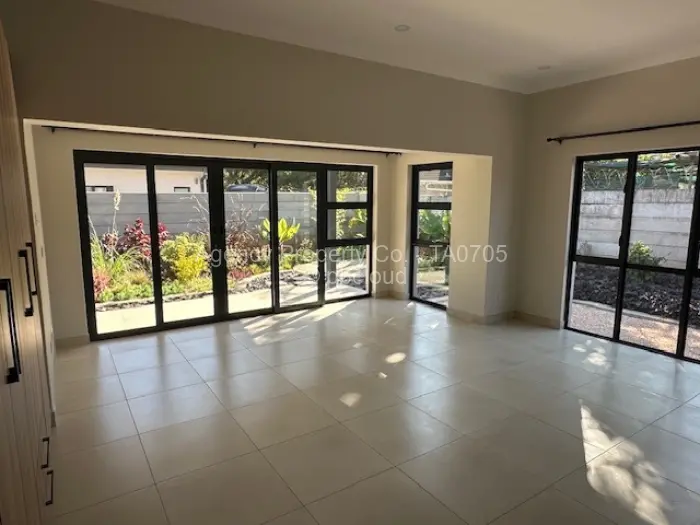 Townhouse/Complex/Cluster to Rent in Mount Pleasant