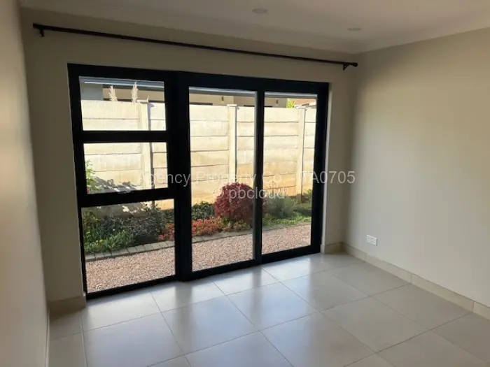 Townhouse/Complex/Cluster to Rent in Mount Pleasant
