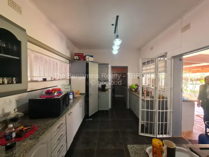4 Bedroom House to Rent in Vainona