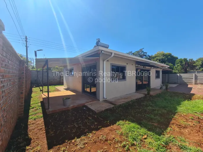4 Bedroom House to Rent in Vainona