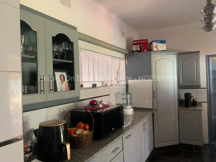 4 Bedroom House to Rent in Vainona