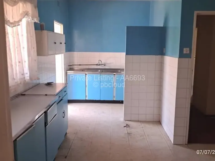 3 Bedroom House for Sale in Bluff Hill, Harare