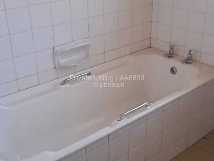 3 Bedroom House for Sale in Bluff Hill, Harare