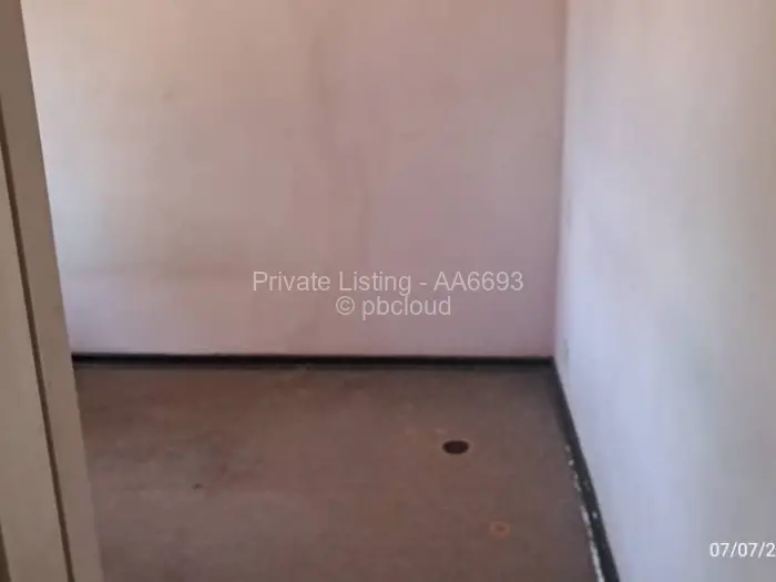 3 Bedroom House for Sale in Bluff Hill, Harare