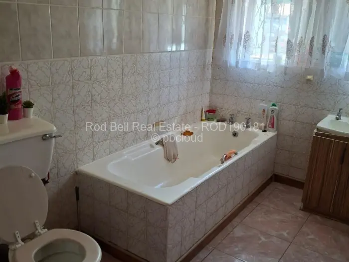 1 Bedroom Cottage/Garden Flat to Rent in Greendale