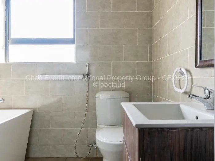 Townhouse/Complex/Cluster to Rent in Avondale