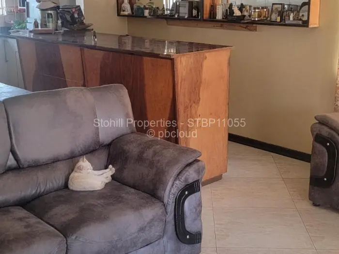 3 Bedroom Cottage/Garden Flat for Sale in Waterfalls, Harare