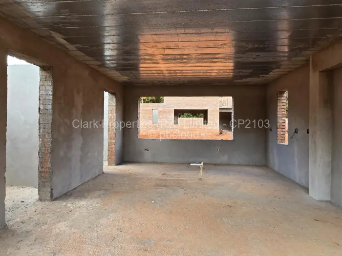 Townhouse/Cluster for Sale in Highlands, Harare