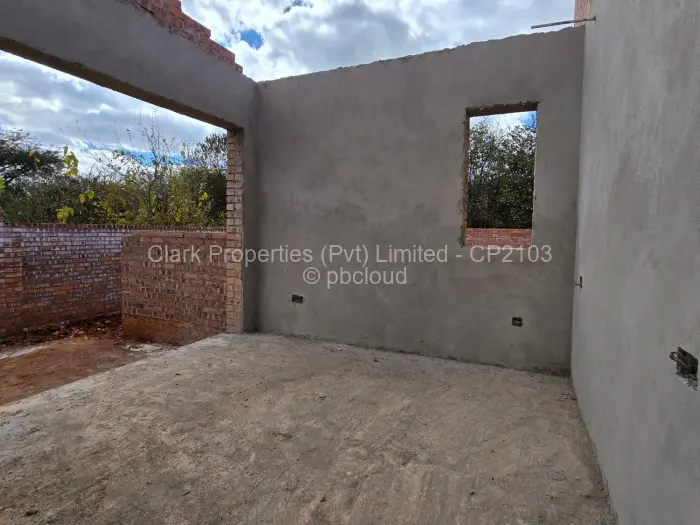 Townhouse/Cluster for Sale in Highlands, Harare