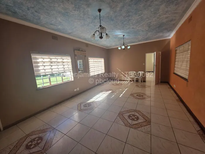 3 Bedroom House to Rent in Avondale West