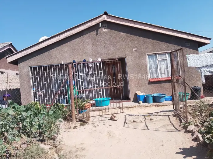 5 Bedroom House for Sale in Glen View, Harare