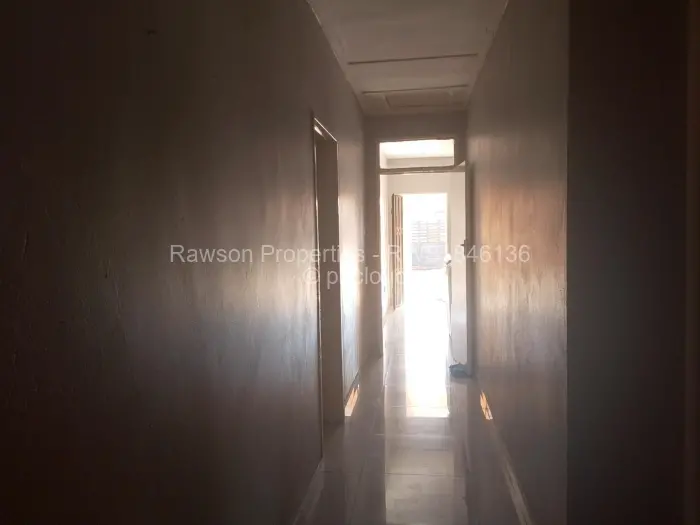 3 Bedroom House for Sale in Ruwa, Ruwa