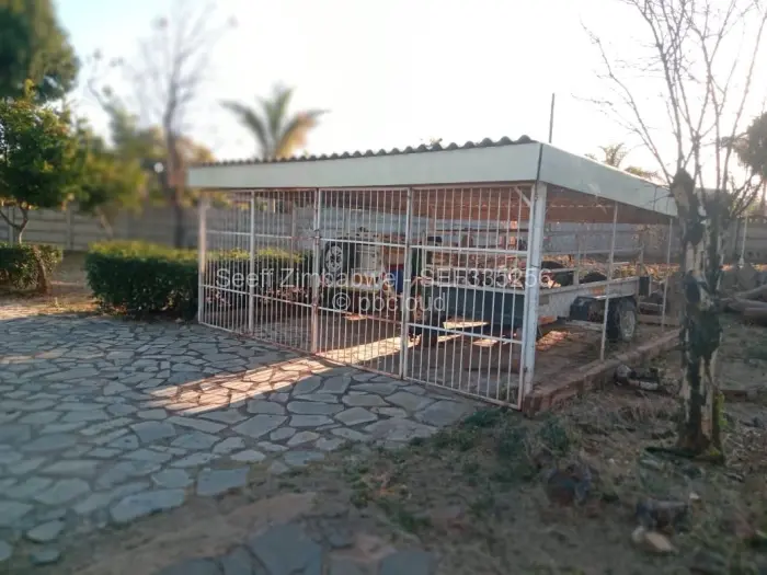 5 Bedroom House for Sale in Sunning Hill, Bulawayo