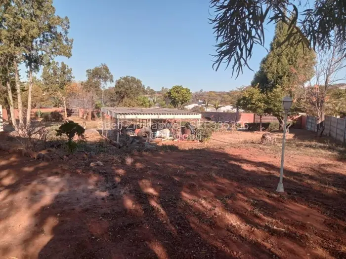 5 Bedroom House for Sale in Sunning Hill, Bulawayo