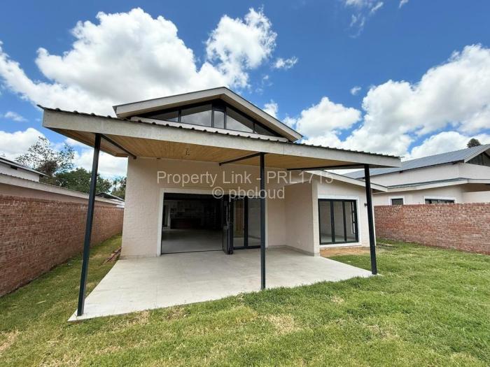 Townhouse/Cluster for Sale in Newlands, Harare