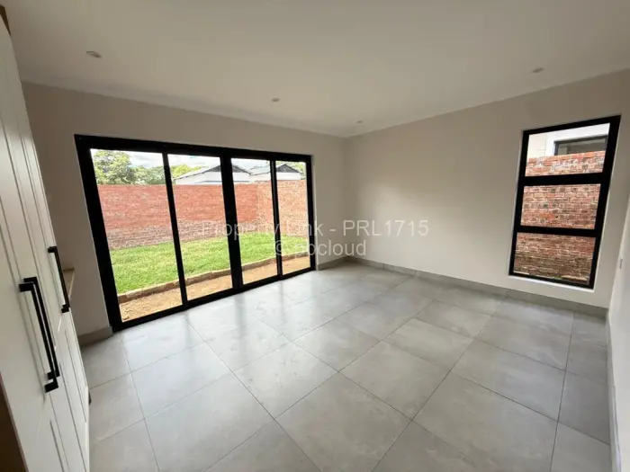 Townhouse/Cluster for Sale in Newlands, Harare