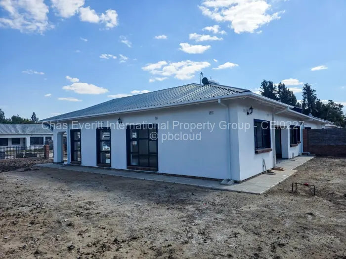 Townhouse/Cluster for Sale in Hillside Byo, Bulawayo
