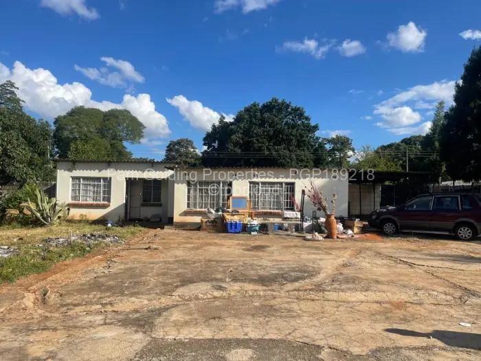 4 Bedroom House to Rent in Borrowdale
