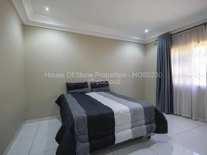 6 Bedroom House for Sale in Quinnington, Harare