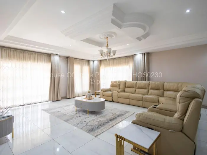6 Bedroom House for Sale in Quinnington, Harare