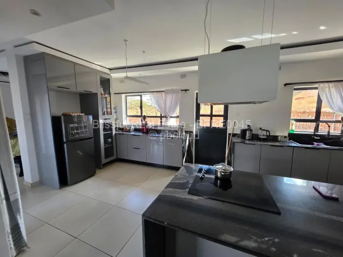 4 Bedroom House to Rent in Carrick Creagh Estate