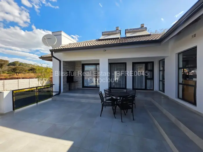 4 Bedroom House to Rent in Carrick Creagh Estate