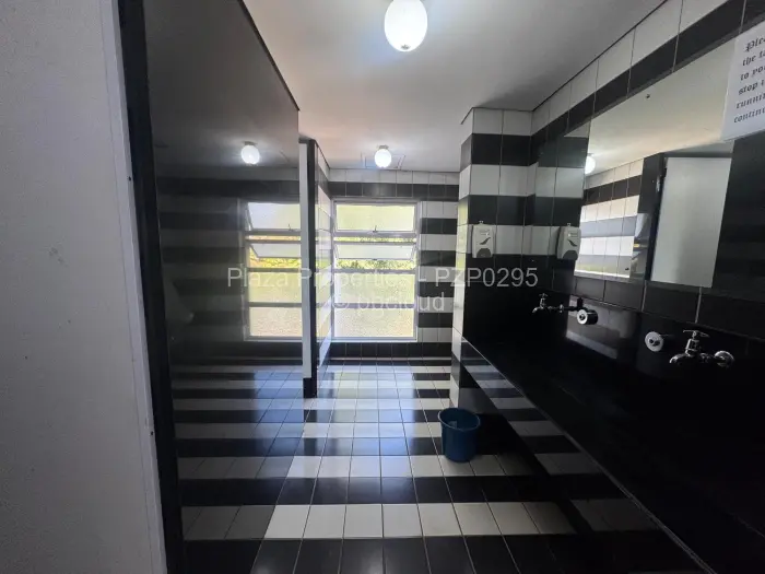 Commercial Property to Rent in Avondale