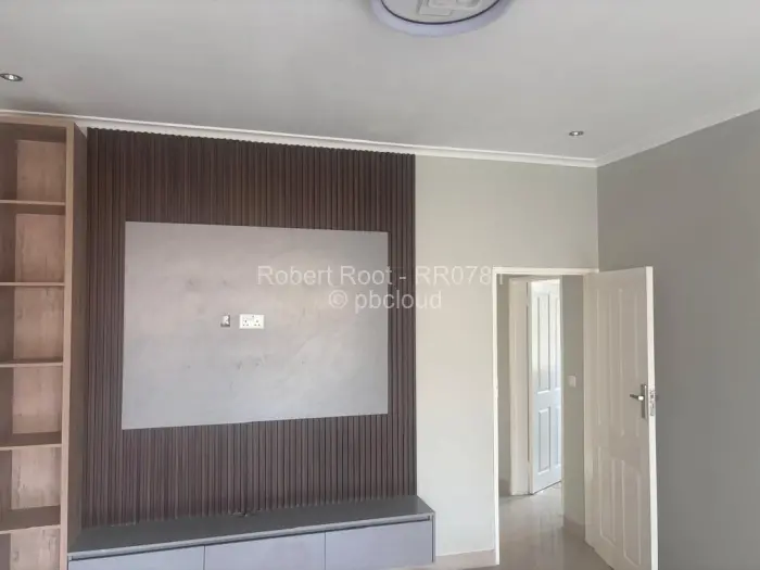 Townhouse/Cluster for Sale in Arlington, Harare