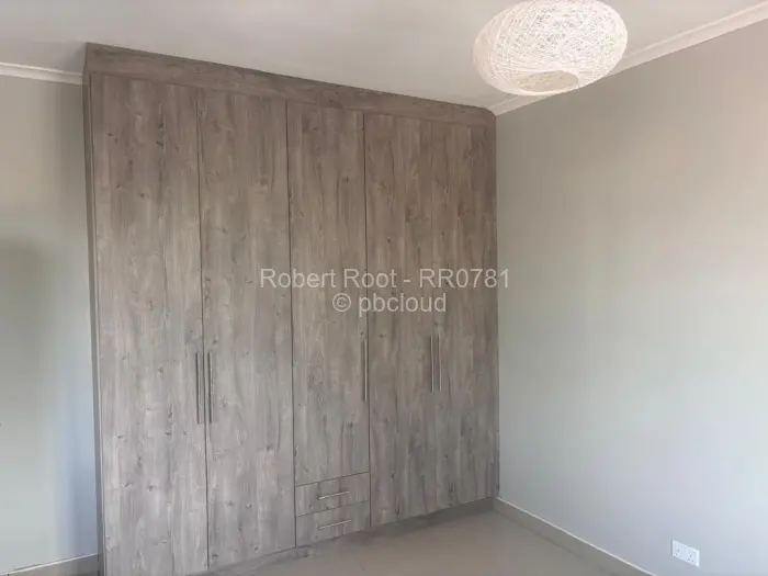 Townhouse/Cluster for Sale in Arlington, Harare