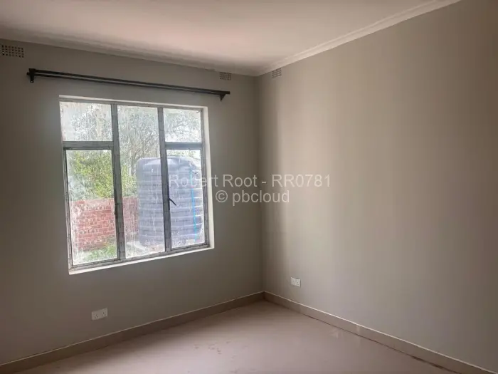 Townhouse/Cluster for Sale in Arlington, Harare