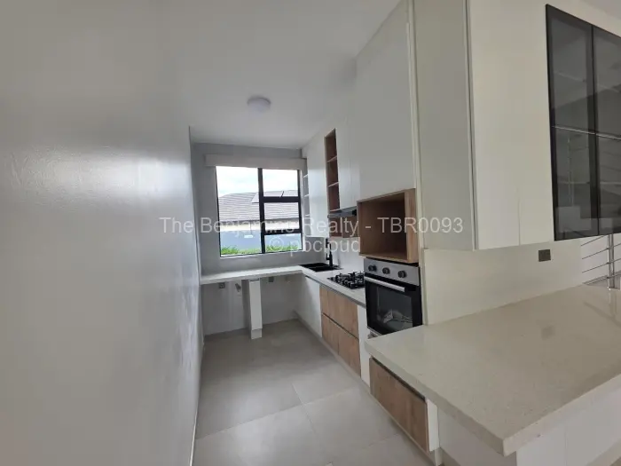 Townhouse/Complex/Cluster to Rent in Borrowdale West
