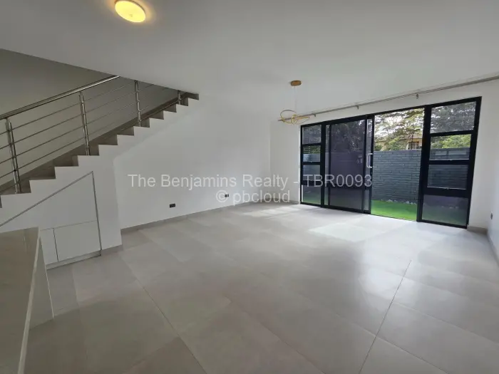 Townhouse/Complex/Cluster to Rent in Borrowdale West
