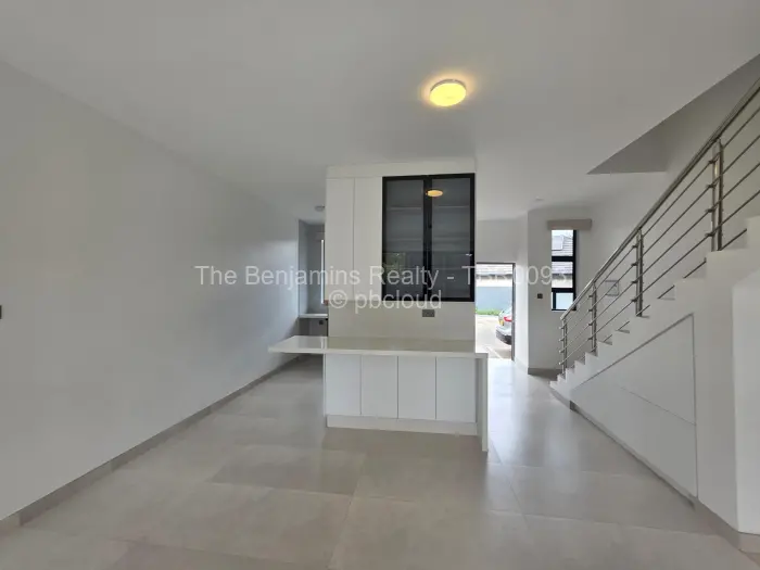 Townhouse/Complex/Cluster to Rent in Borrowdale West