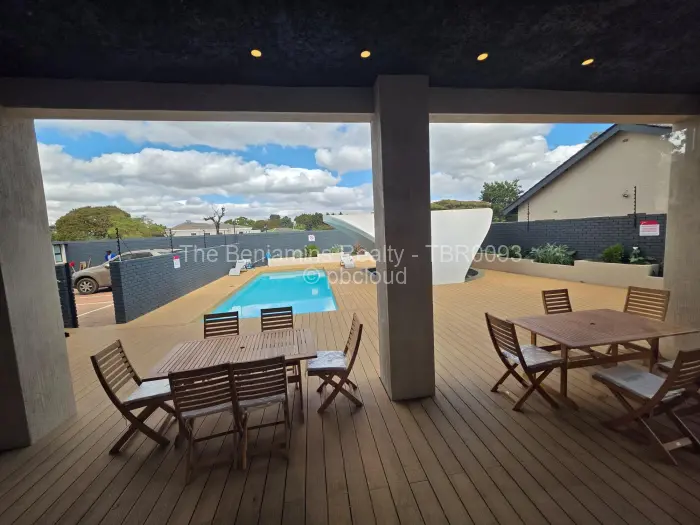 Townhouse/Complex/Cluster to Rent in Borrowdale West