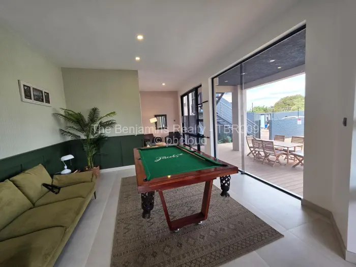 Townhouse/Complex/Cluster to Rent in Borrowdale West