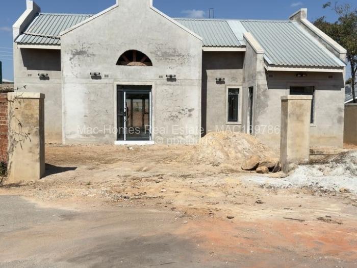 Townhouse/Cluster for Sale in Arlington, Harare