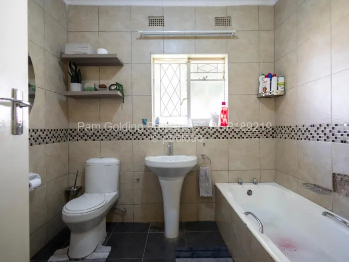 4 Bedroom House for Sale in Borrowdale, Harare