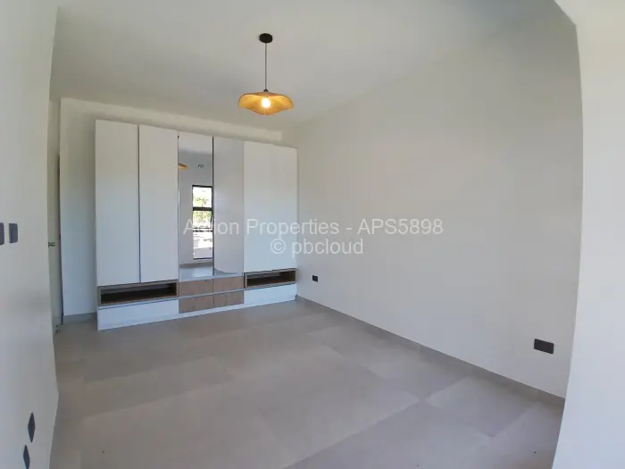 Flat/Apartment to Rent in Borrowdale